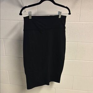 Hybrid & Company Black Pencil Skirt Knee-Length Work